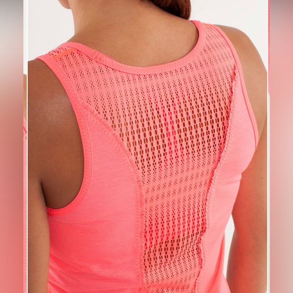 Lululemon Run Fly and Tie Tank Pink - Picture 3 of 12